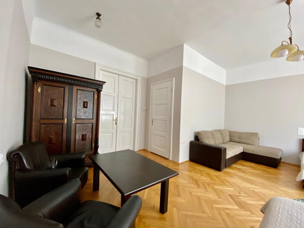 فندق Casa Balcescu براشوف المظهر الخارجي الصورة